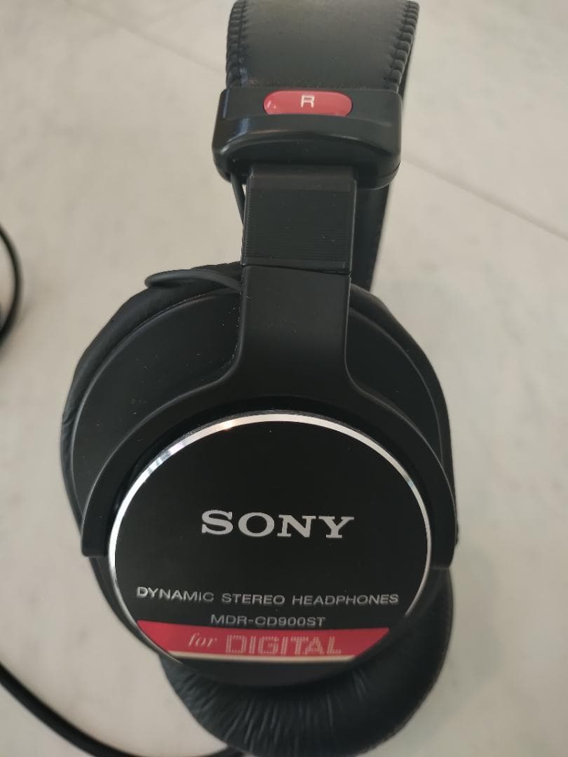 ヘッドホン SONY MDR-CD900ST