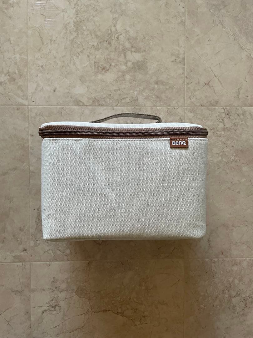 BENQ GS2 プロジェクター 本体 ( +キャリーケース付き！)