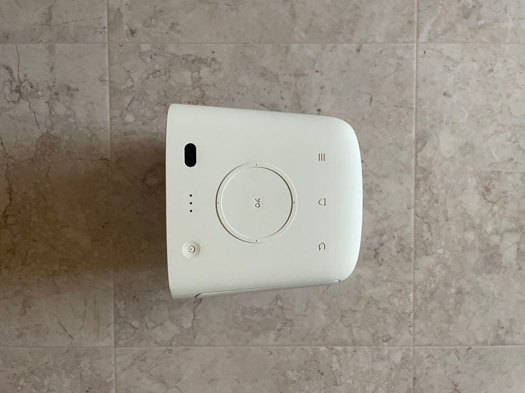 BENQ GS2 プロジェクター 本体 ( +キャリーケース付き！)