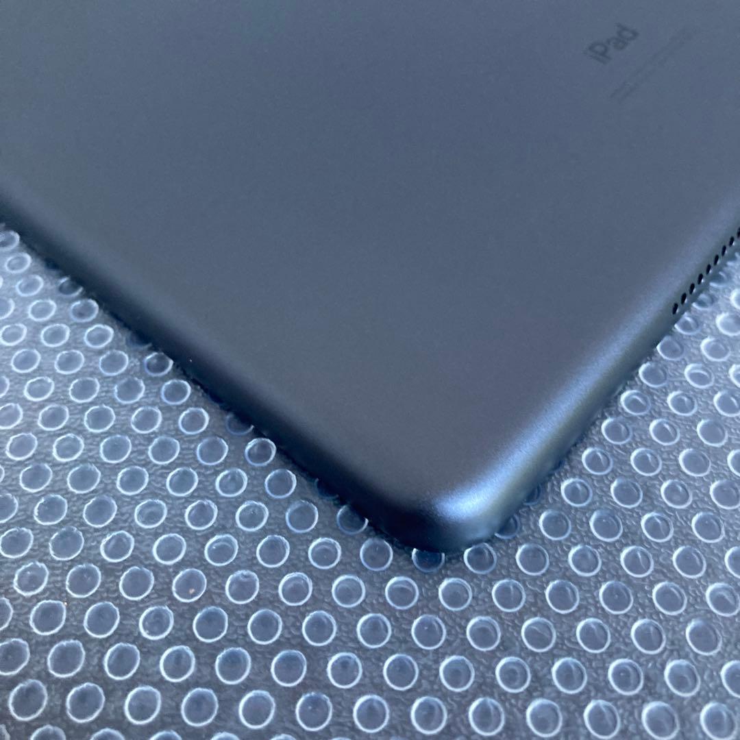 3208【早い者勝ち】iPad7 第7世代 32GB WIFIモデル☆