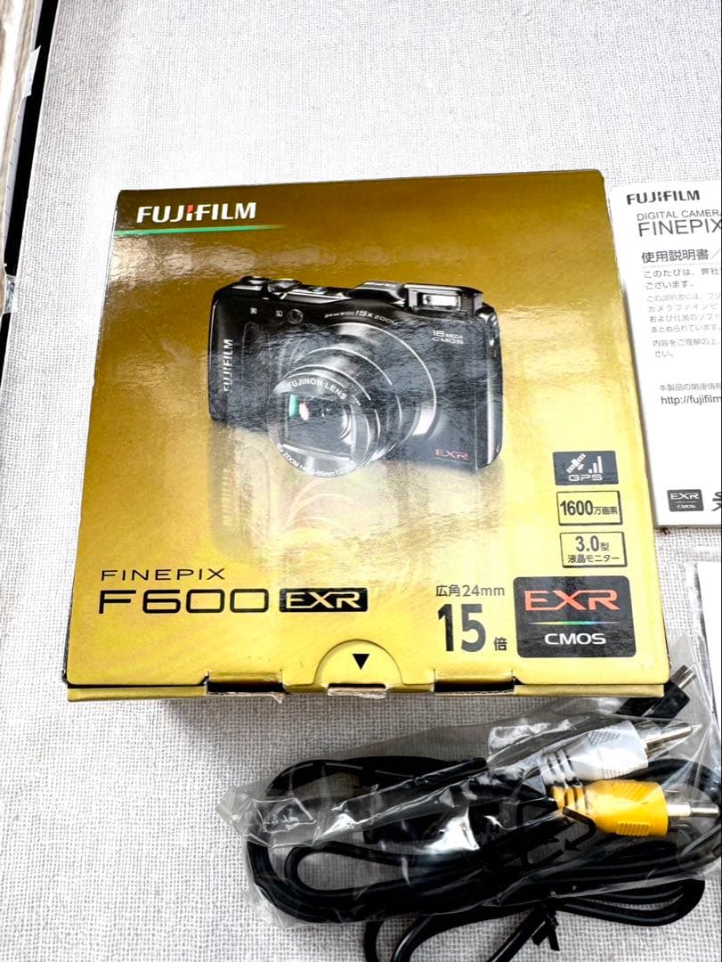 最終値引き Fujifilm FinePix F600 EXR 15メガピクセル