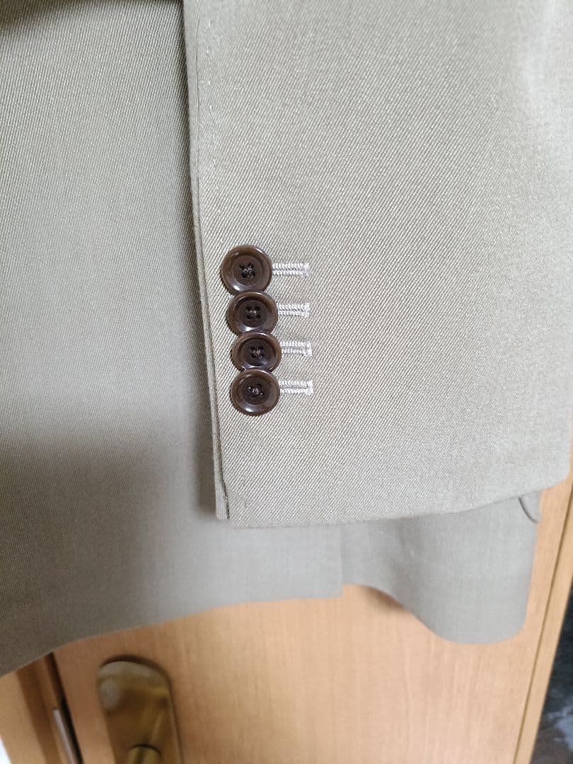 BEAMS F ロロ・ピアーナ　ベージュスーツ