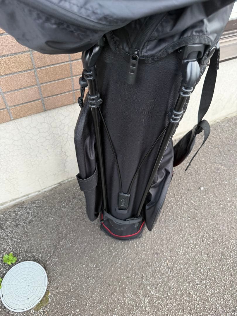 Titleist スタンド式ゴルフバッグ 黒/赤　タイトリスト