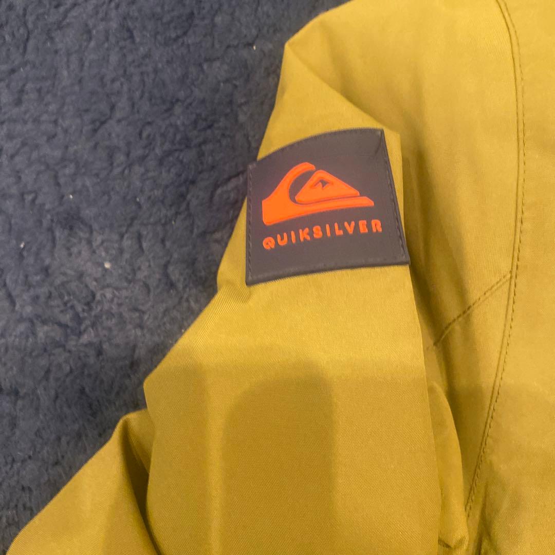 QUIKSILVER クイックシルバー　スノージャケット140 新品未使用　激安