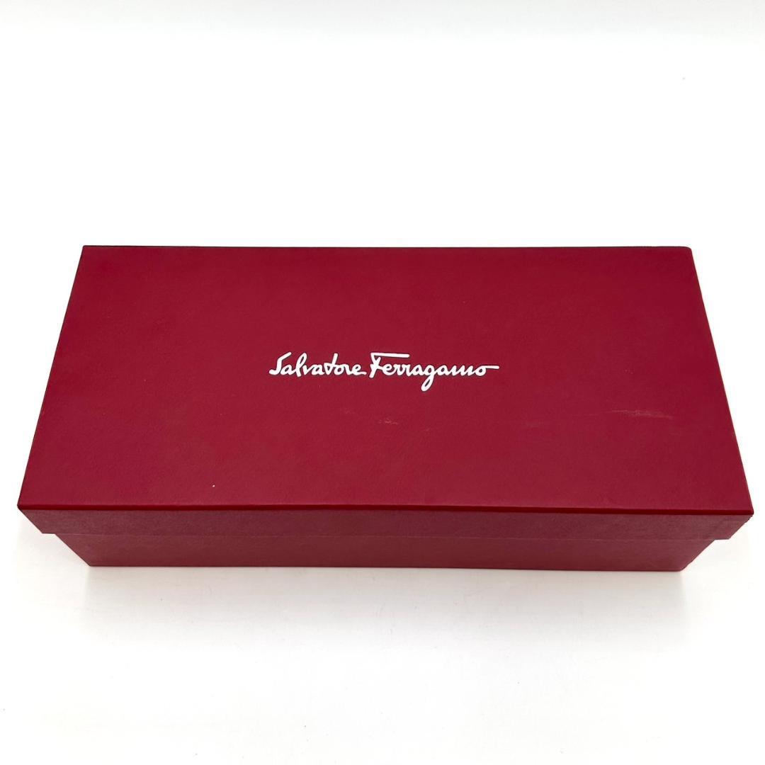 サルヴァトーレフェラガモ ヴァラリボン VARA LIZINKA バレエシューズ