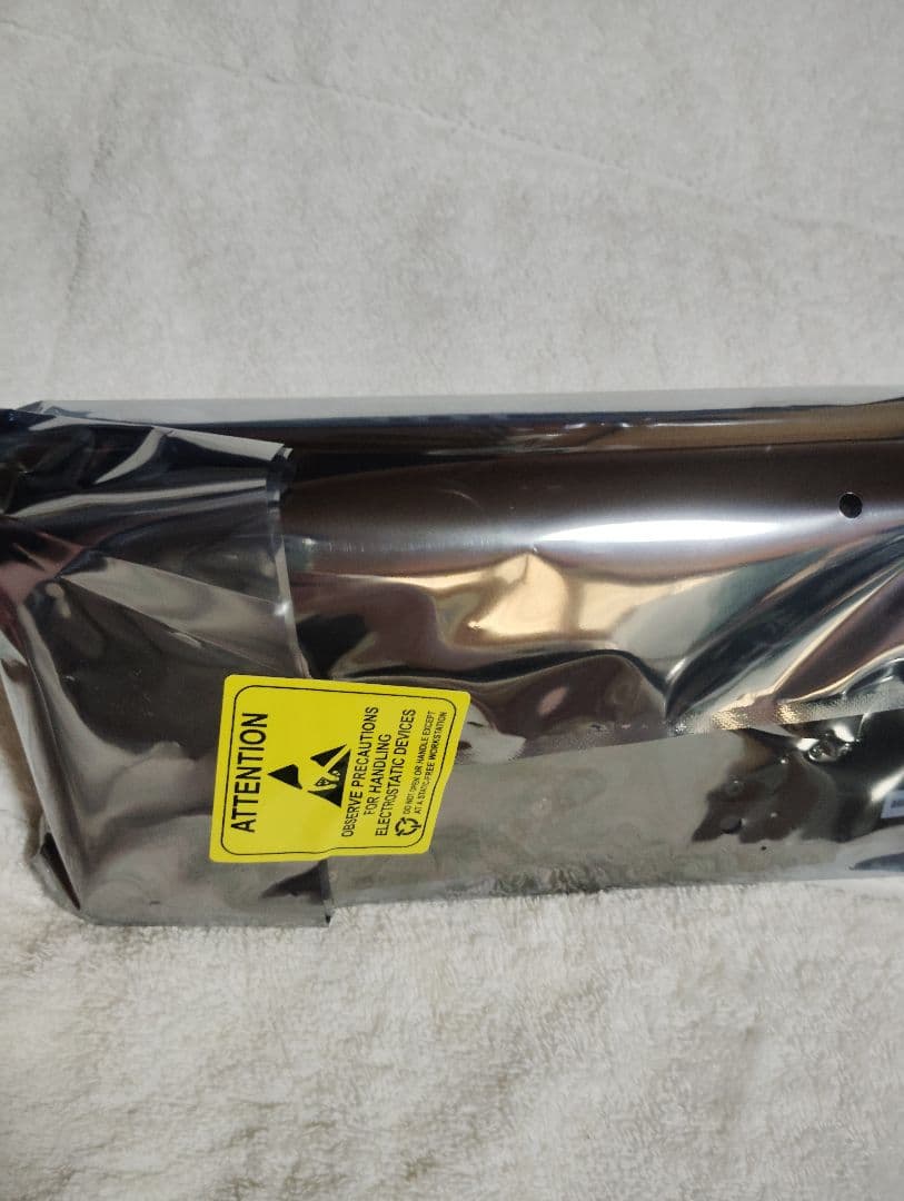 ASRock RX 7700 XT 12GB 未使用品