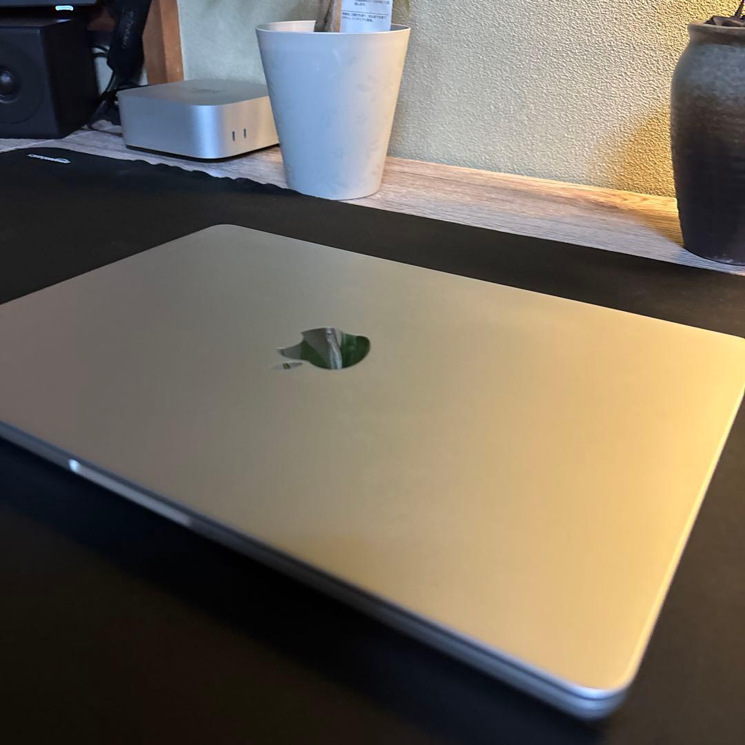 M2 MacBook Air USキーボード 【2025年2月購入】