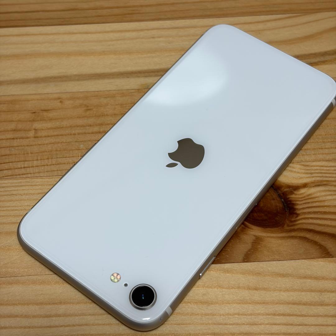 m*n様 バッテリー新品　iPhoneSE第3世代64GB SIMフリー　美品