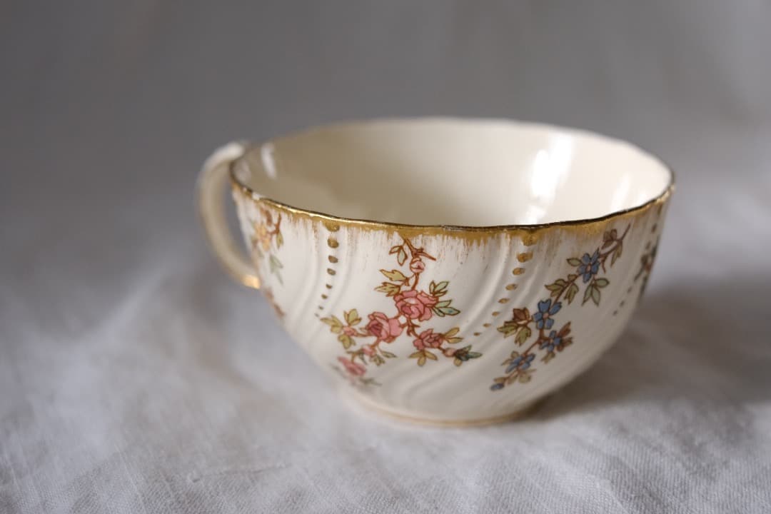 【Holiday Sale】フランスアンティーク｜サルグミンヌのカップ（セット）