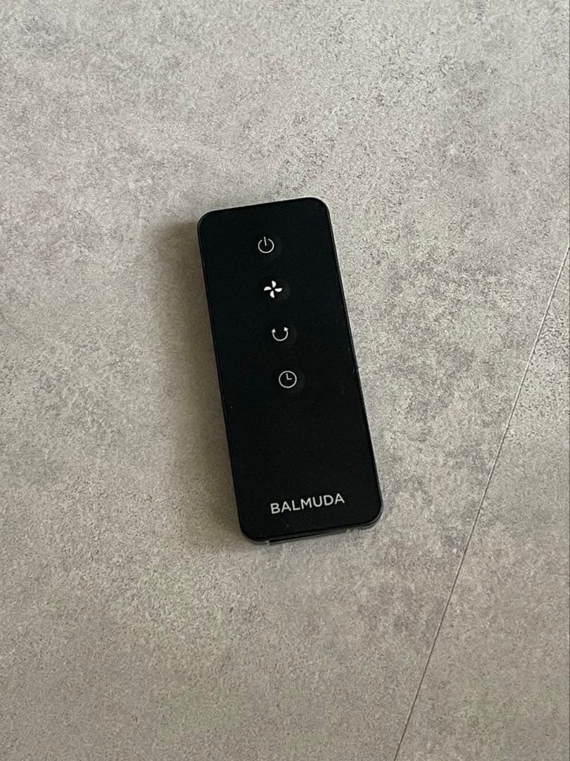 別売りバッテリー付き バルミューダ GreenFan・Battery&Dock