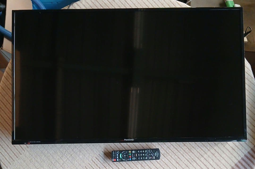 Panasonic 43型 液晶テレビTH-43D305HT 【スタンド無】⑯