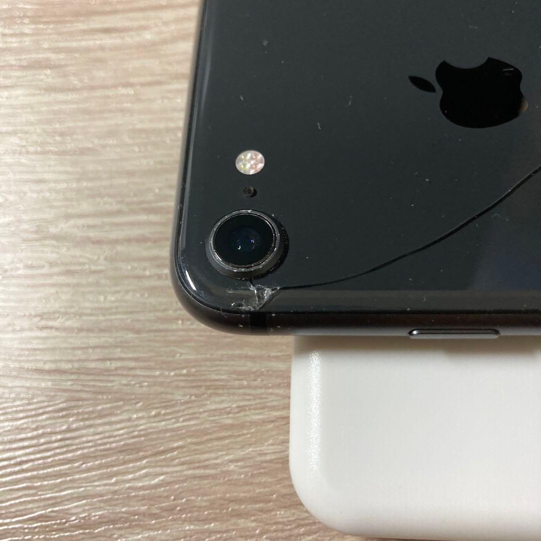 iPhone8 64GB バッテリー100% SIMフリー ドコモ制限あり