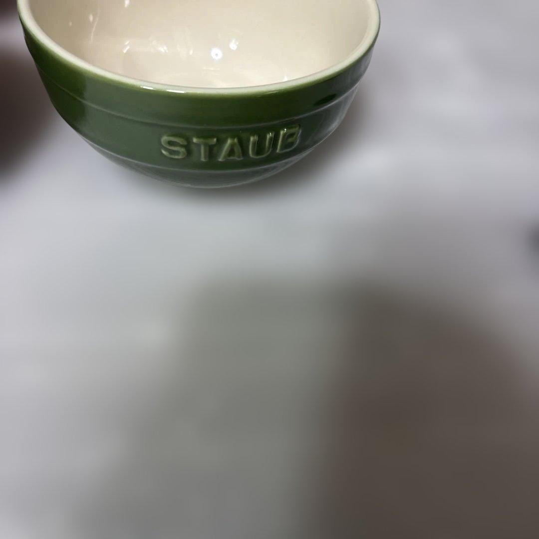 STAUB カラフルボウル 4個セット　　ミニオーバルココット1個