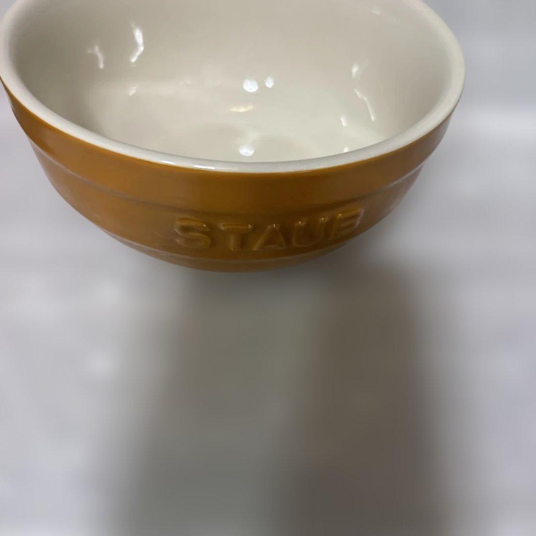 STAUB カラフルボウル 4個セット　　ミニオーバルココット1個