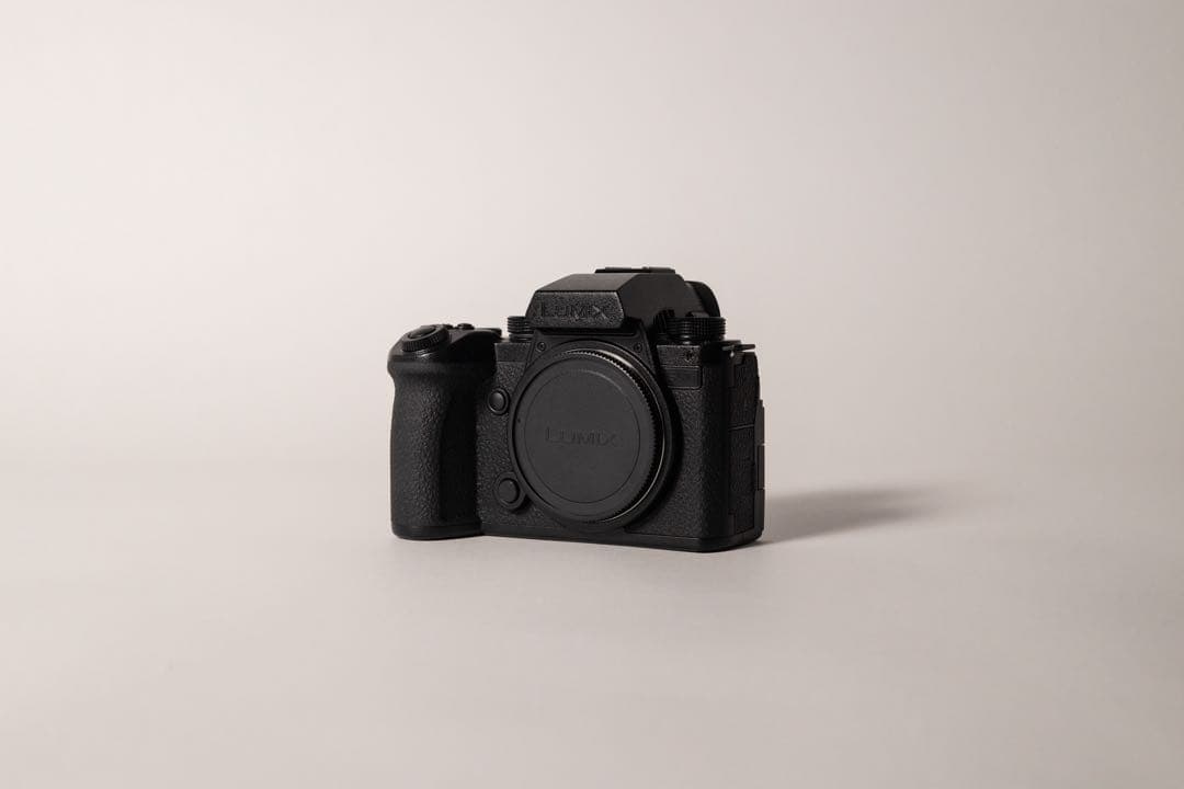 【美品】LUMIX S5IIX+純正バッテリー+バッテリーチャージャー