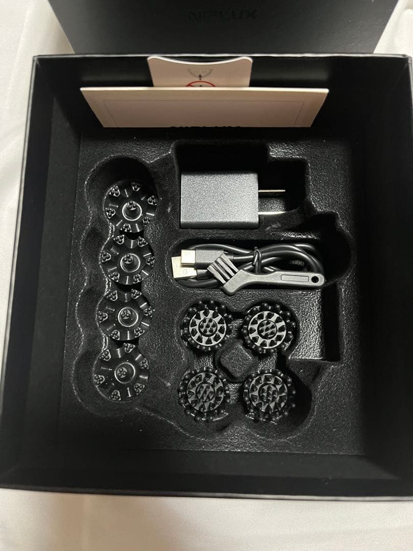 美品　NIPLUX EMS HEAD SPA PREMIUM ヘッドスパ