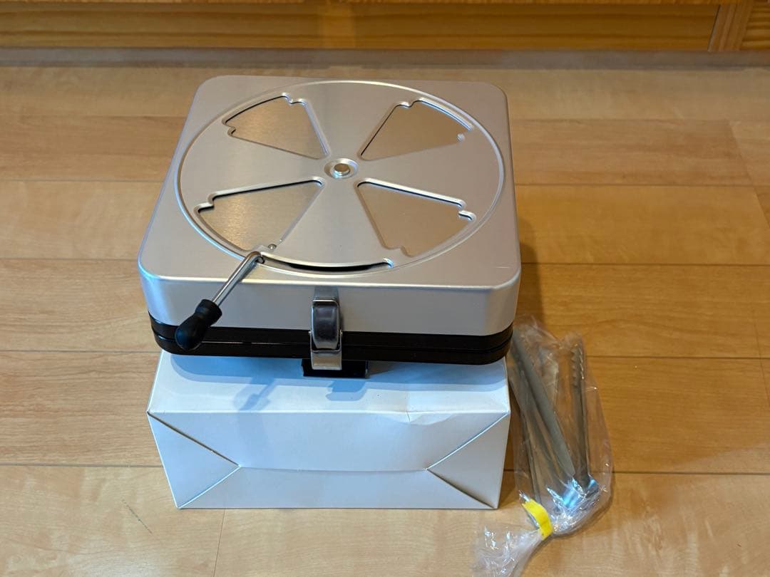 【新品未使用】ミツウロコ 豆炭コタツ用火床中具(やぐら無し）おまけ付き