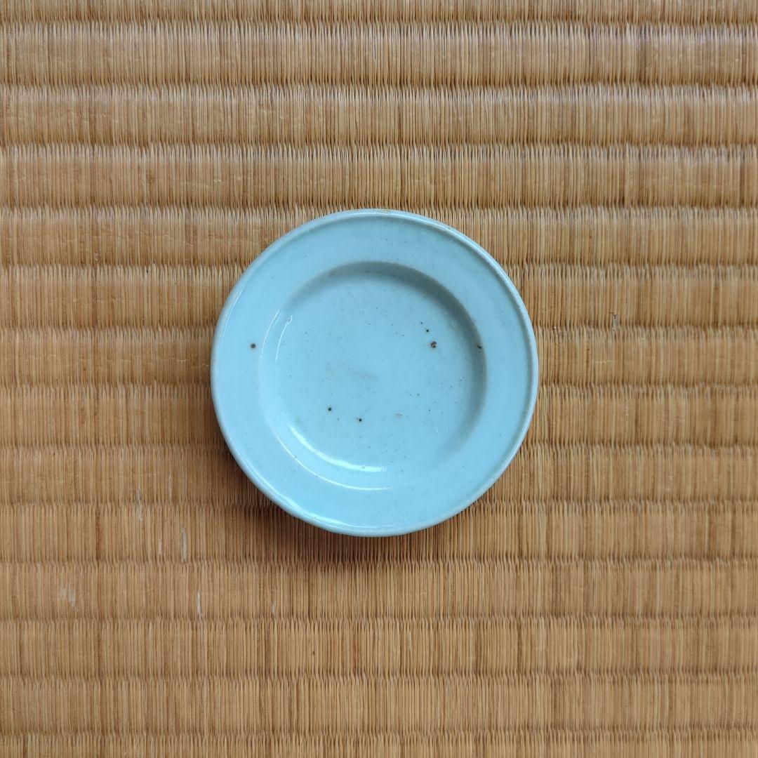 白磁皿 木箱付き 直径約10cm　骨董品　李朝初期　白磁　折縁　皿