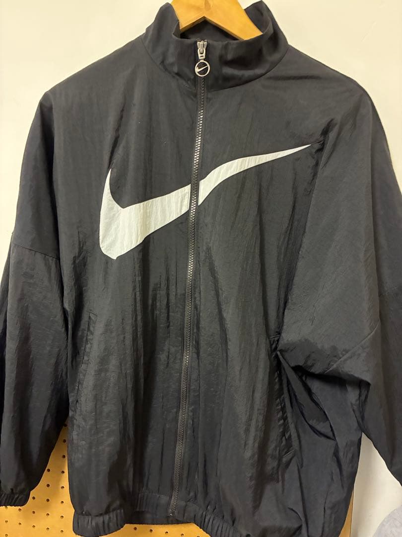 NIKE ブラック ナイロンジャージ上下セット Mサイズ