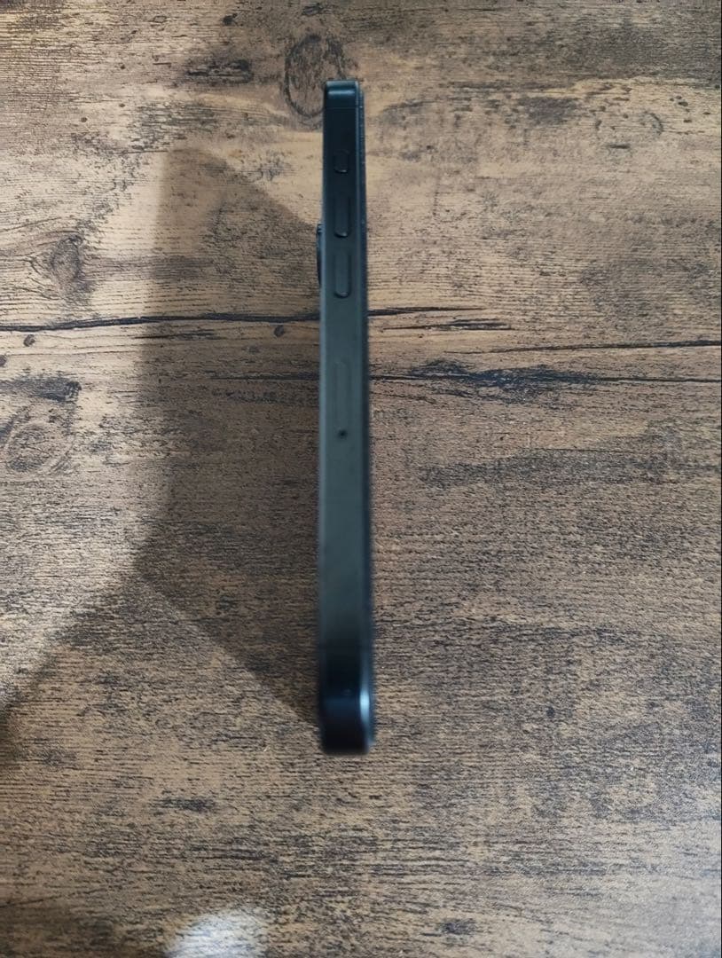 iPhone 15 Pro ブラックチタニウム 128GB バッテリー89%