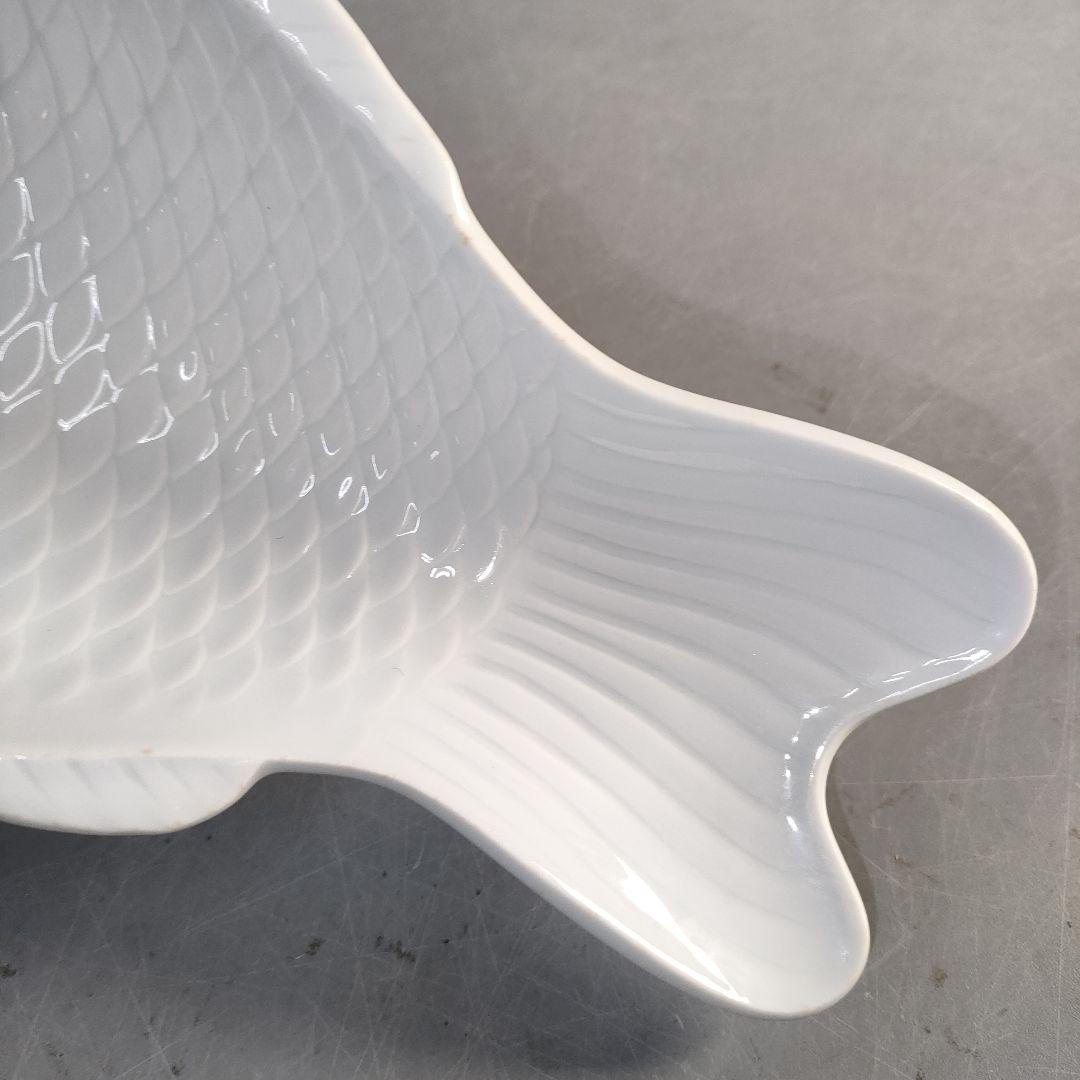 A1374-3/京峰 作/白磁魚文銘々皿5客/大皿/飾皿/盛皿/膾皿/懐石道具/