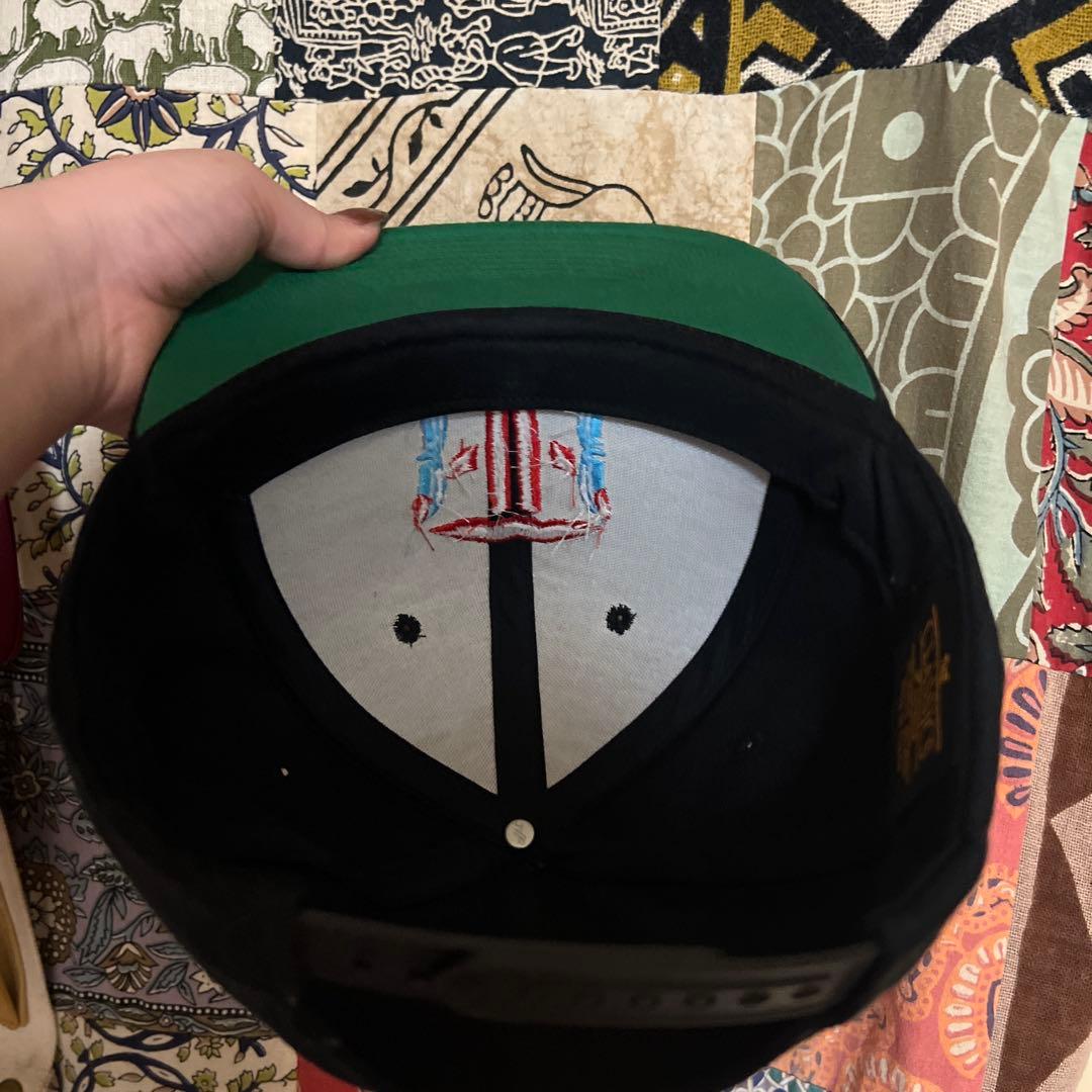 野性爆弾クッキー監修 ブティック紫歯茎 キャップ