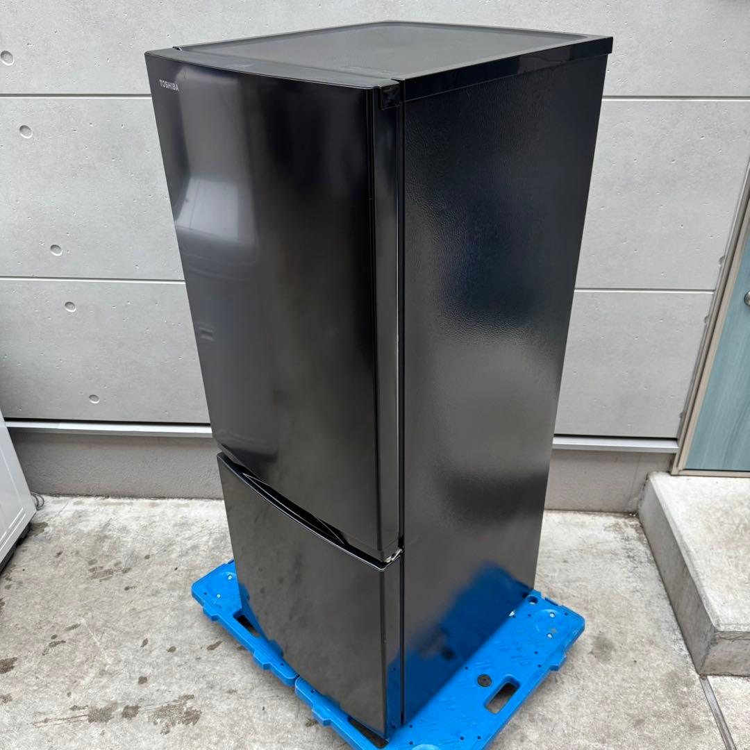 247⭐️2024年製美品★東芝　冷蔵庫　ブラック　黒　自動霜取り　一人暮らし