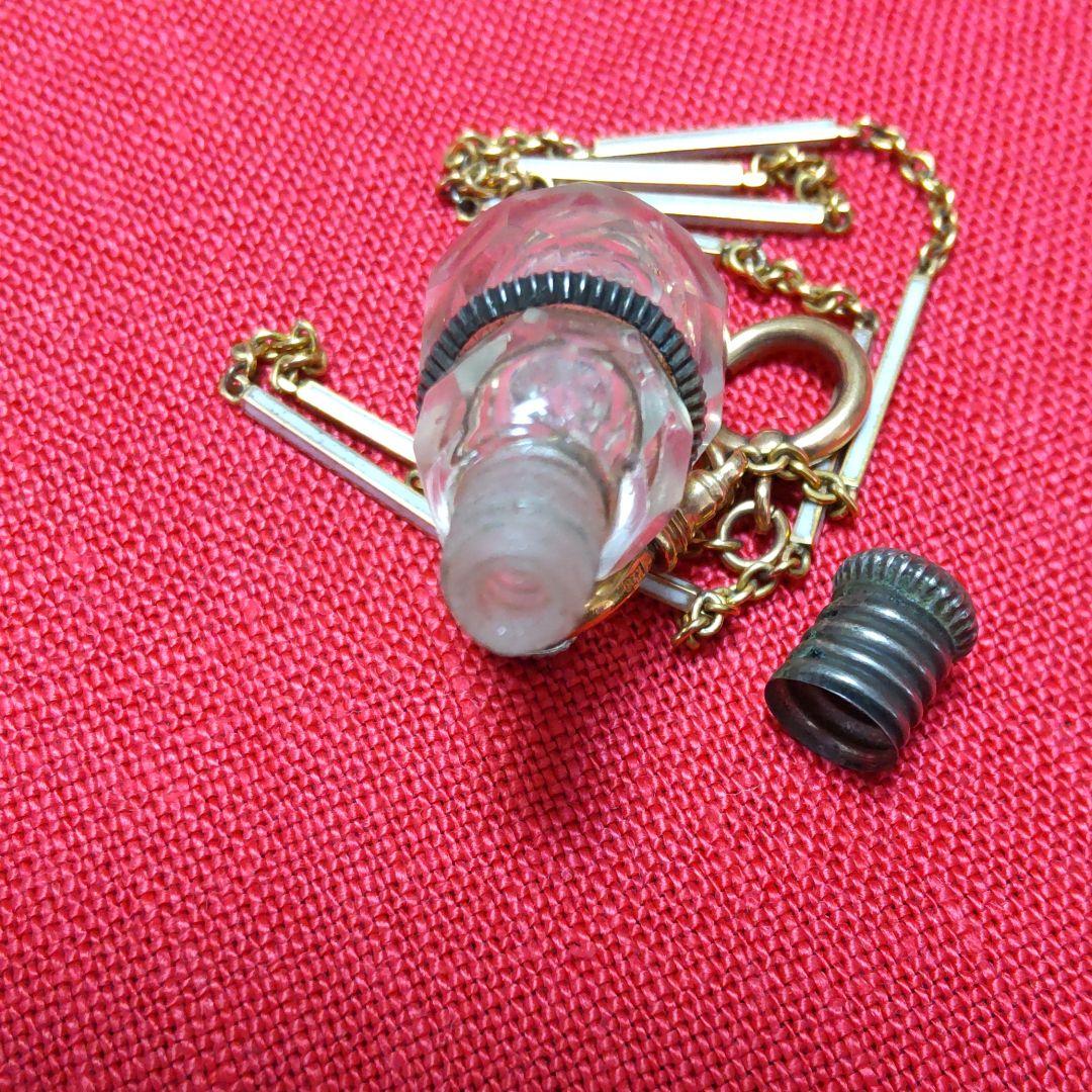 江戸時代ギヤマン切子瓢箪型銀製金具根付け/K18チェーン。