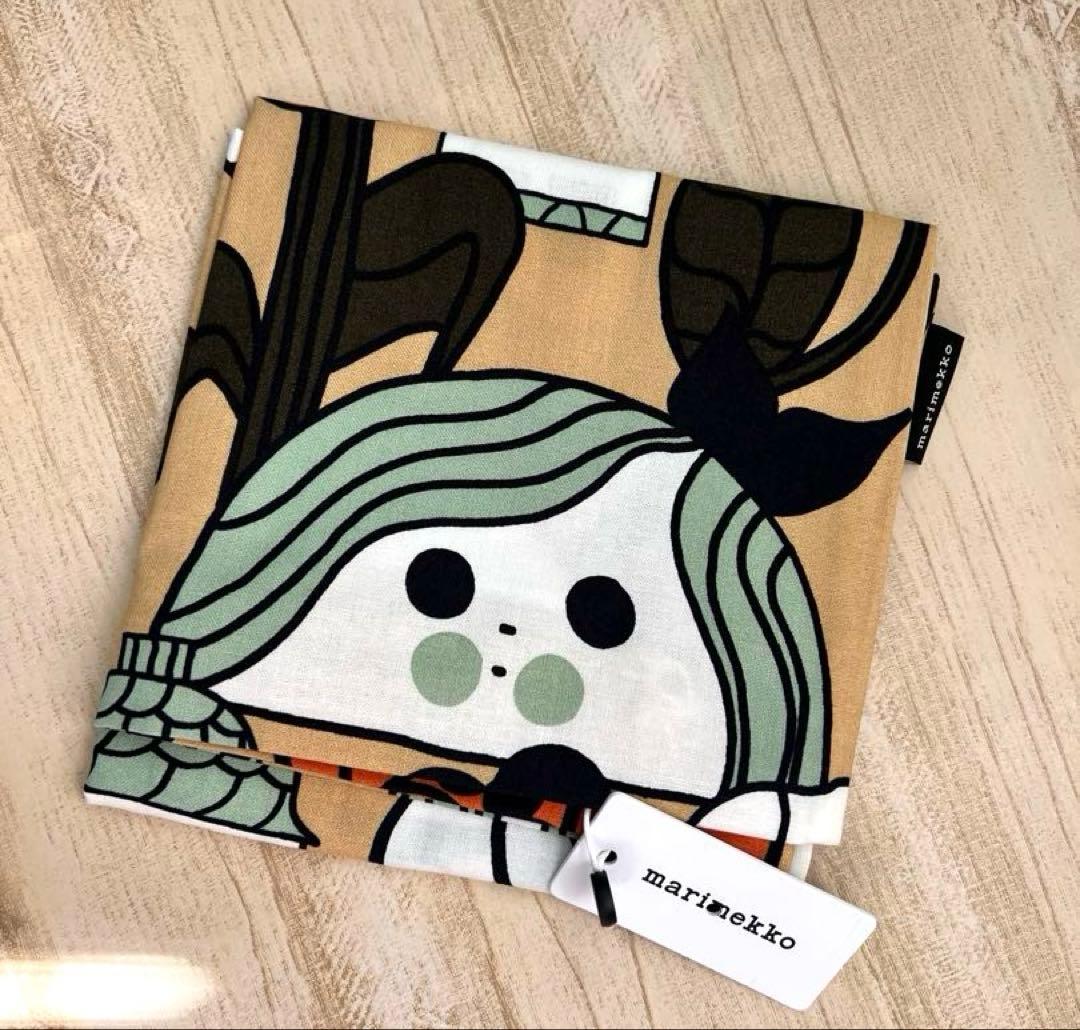 ✨新品未使用✨人気完売品　マリメッコ　クッションカバー　マリキュラ