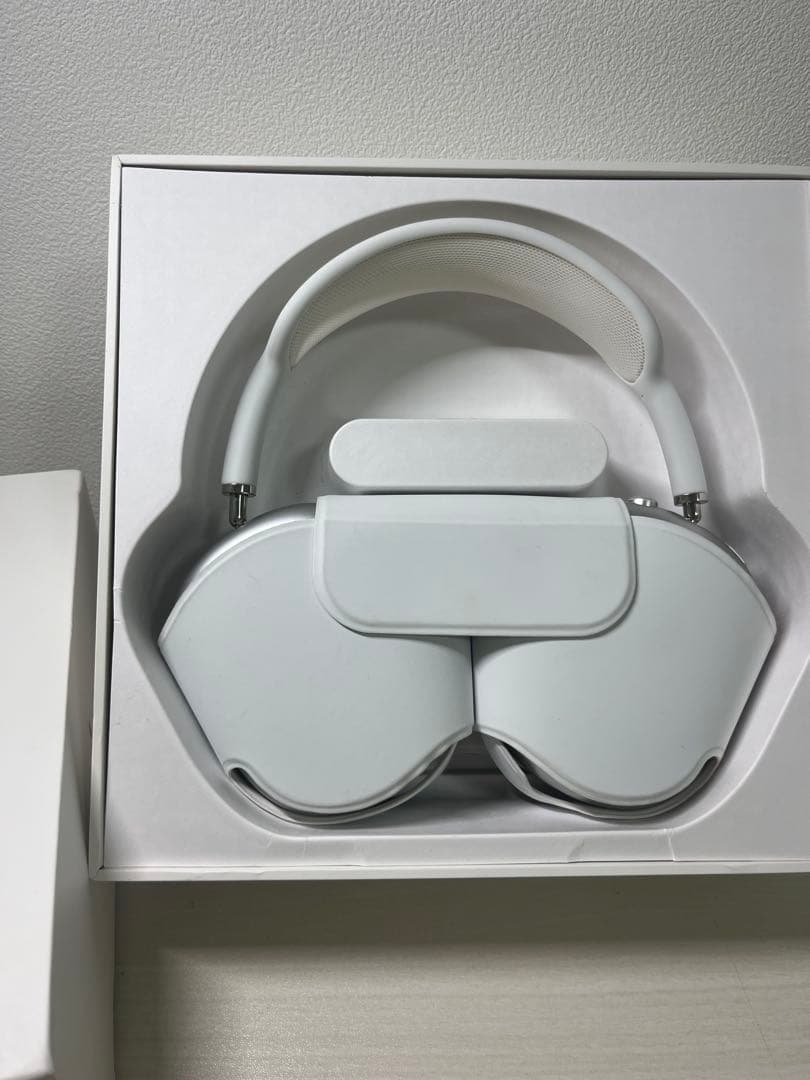 ヤ*ン様 l*a様 Apple AirPods Max シルバー 訳あり