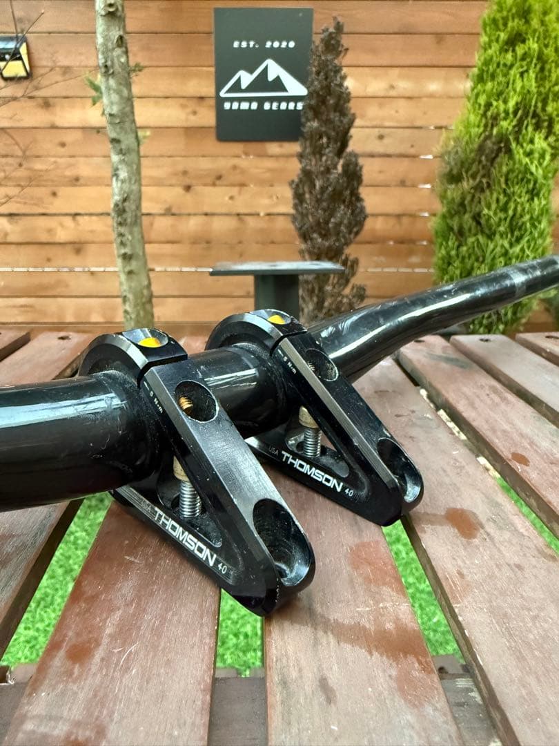 Thomson Trail C カーボンハンドルバー＆ステム