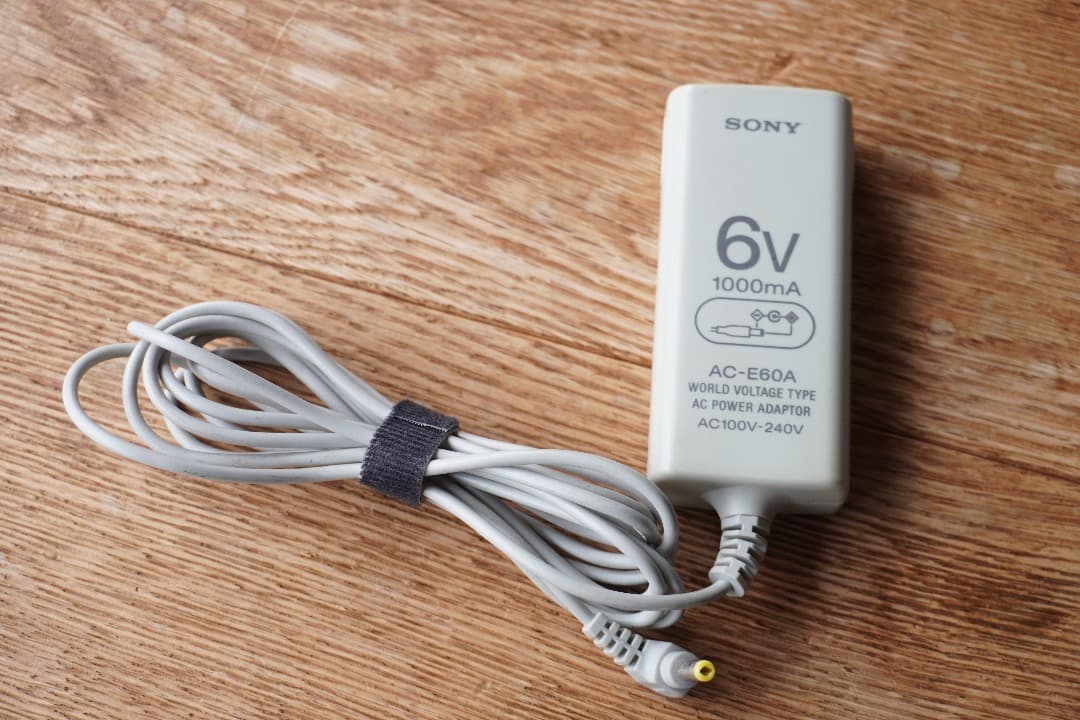 【週末限定値下げ中】SONY TCD-D7 DAT（ジャンク品・一部動作可能）