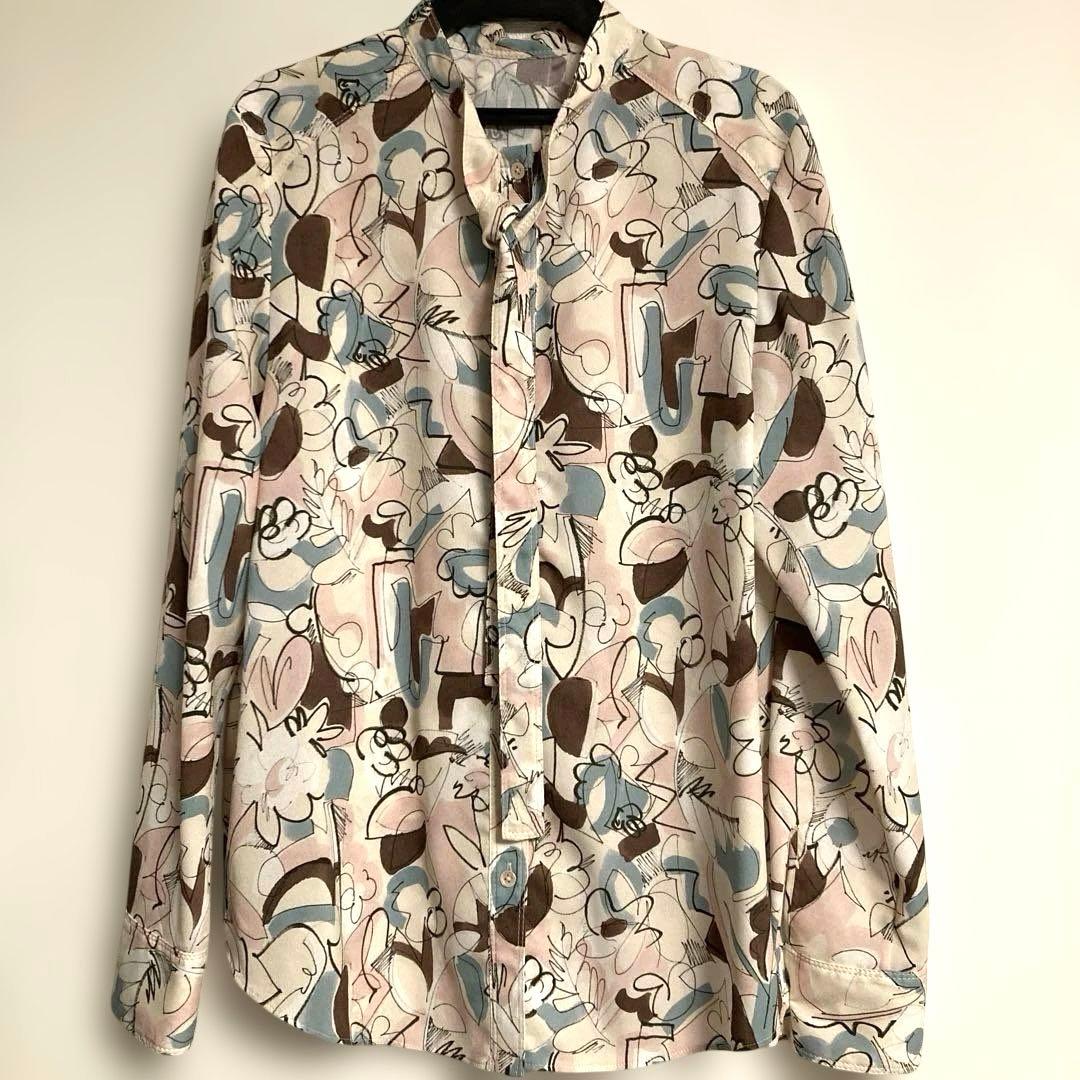 美品　tomorrowland メロウフラワープリント ボウタイブラウス