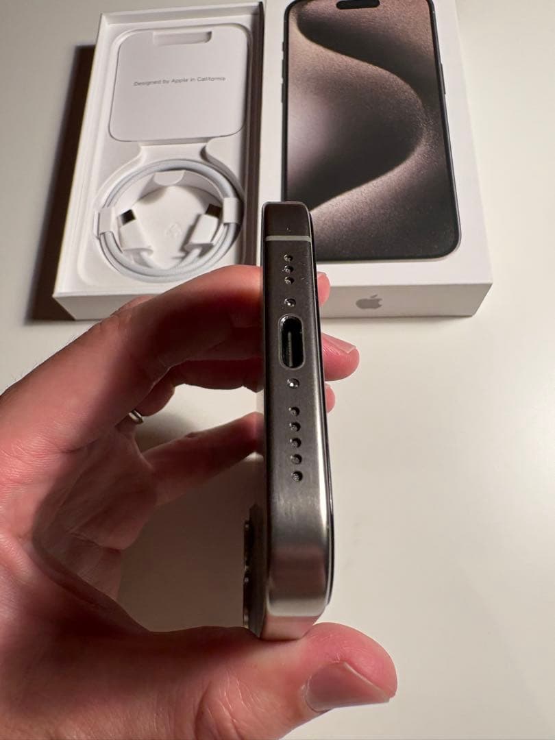 iPhone 15 Pro 128GB ナチュラルチタニウム 本体