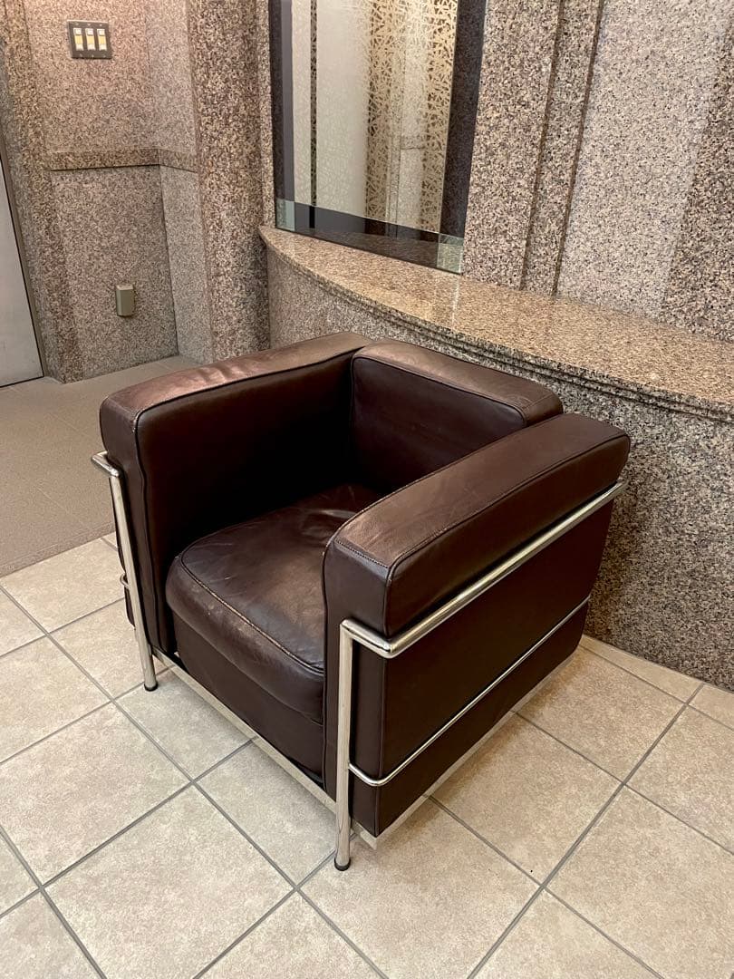 ル・コルビュジェ　LC2 ダークブラウン1P 1人掛け　ル・コルビジェ A