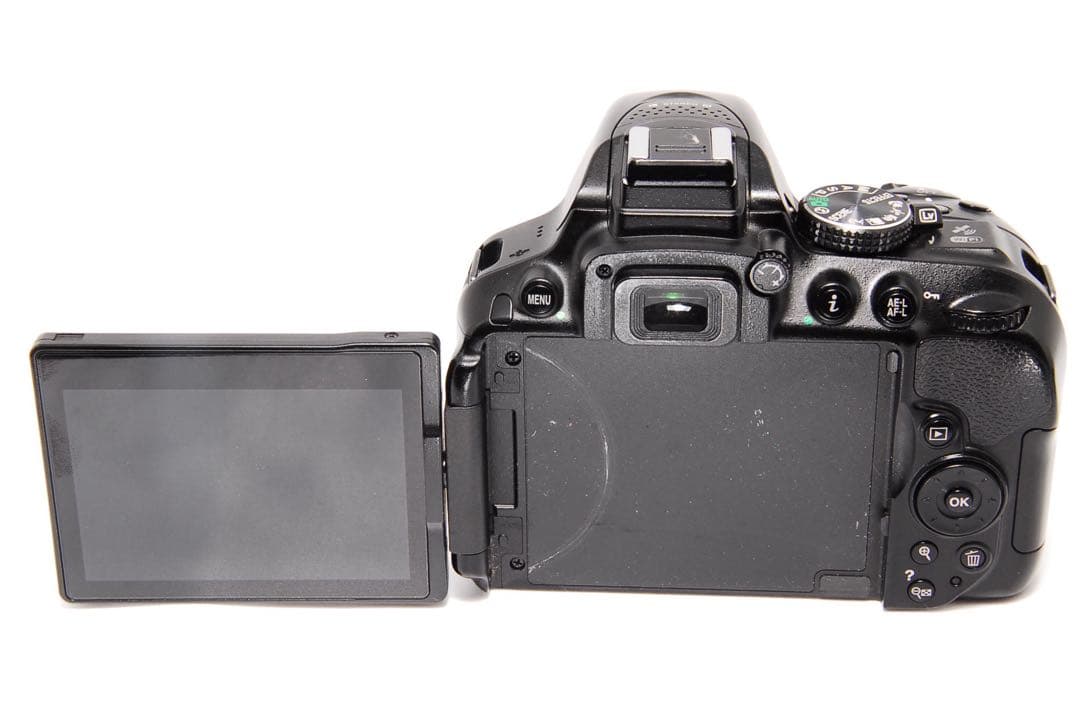 アキラNikon D5300 タムロン18-270mm VC 高倍率ズー