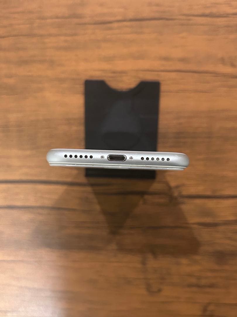 Apple iPhone 8 64GB ホワイト