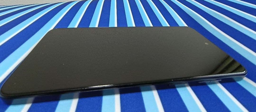 Motorola moto g 53j 5G 本体