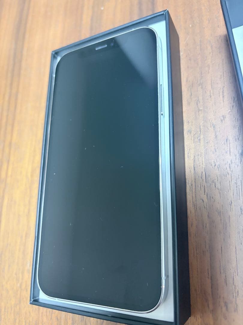 【美品】Apple iPhone 12 Pro ホワイト256GB iFace