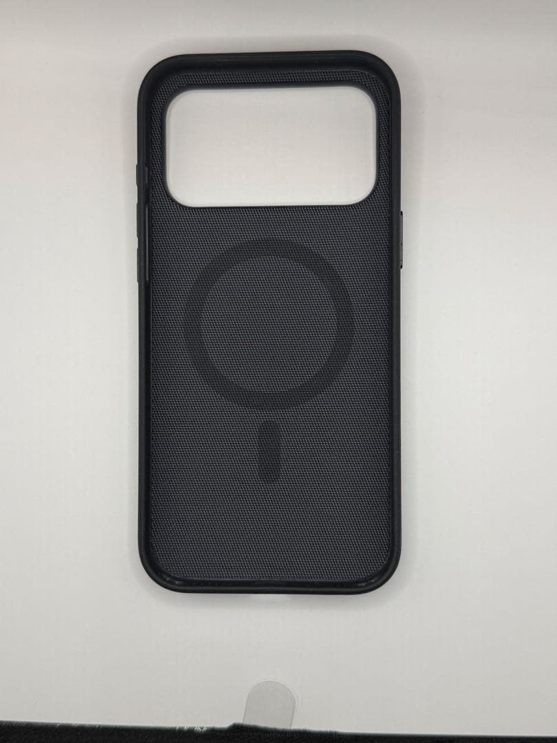 美品　iPhone 17 Pro max テックウーブンケース ブラック