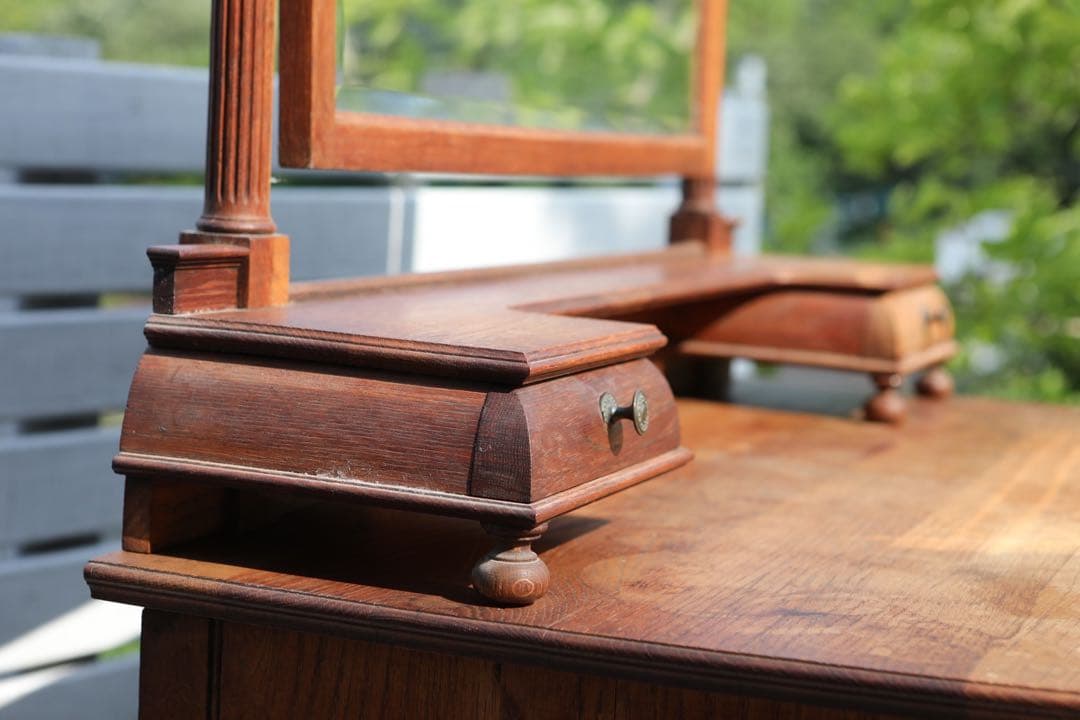 イギリス製アンティークドレッサー　1950年代