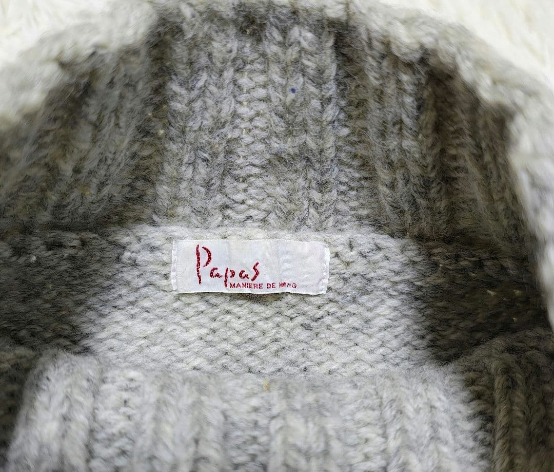 美品 パパス Papas グレー　ニット セーター タートル 刺繍　 ローゲージ