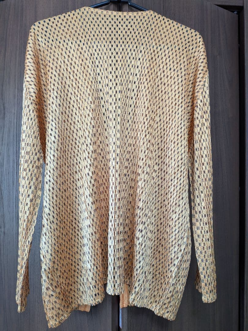 error（美品）イッセイミヤケ　プリーツプリーズカーディガン