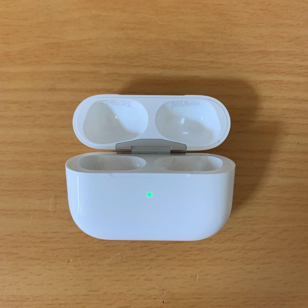 Apple AirPods Pro(充電ケースのみ)