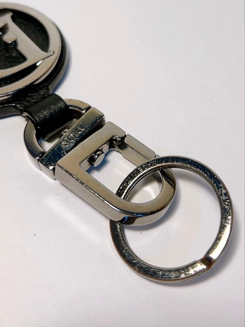 ディオール　Dior キーホルダー　キーリング　Dior ロゴ　ブラック