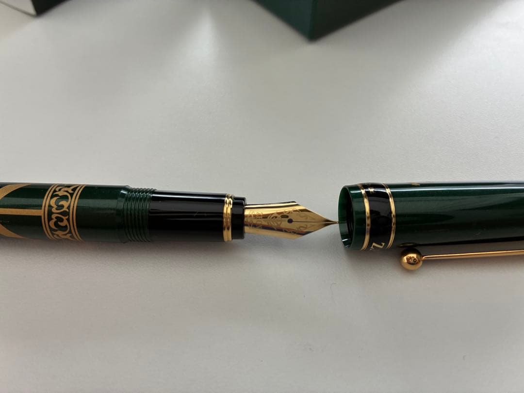 値下げしました！ジオン軍 万年筆Fountain Pen of Zabi