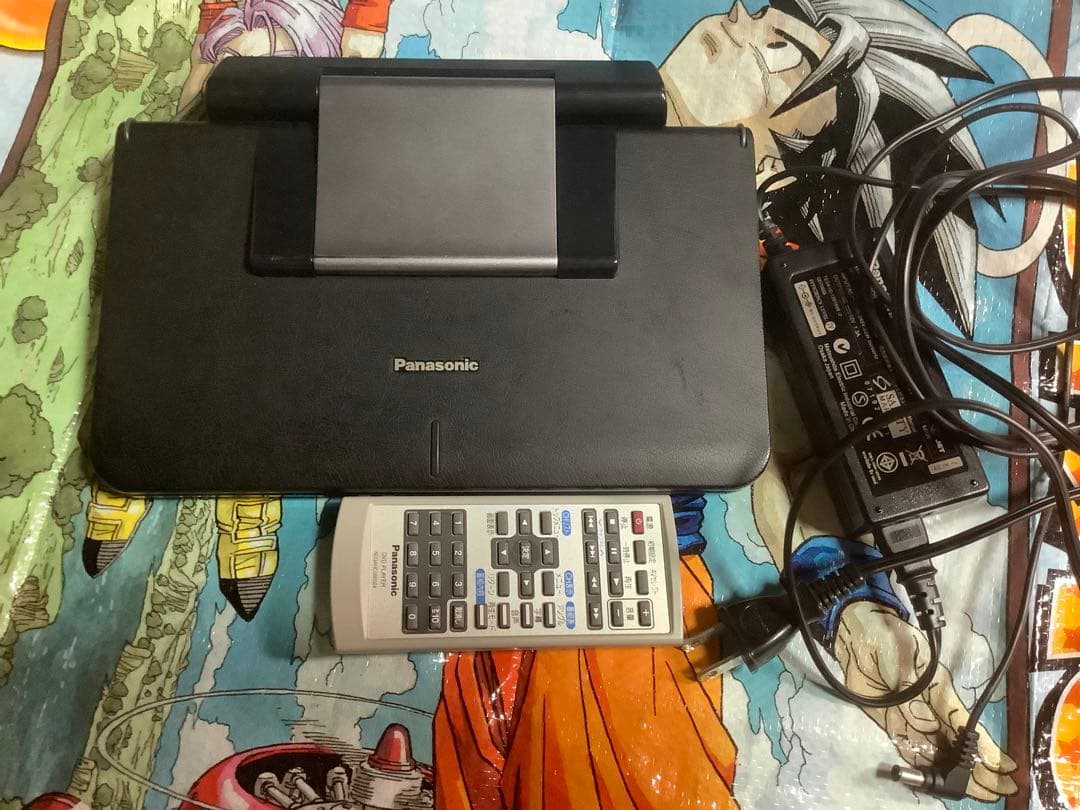 Panasonic ポータブル DVDプレーヤー DVD-LS83-K