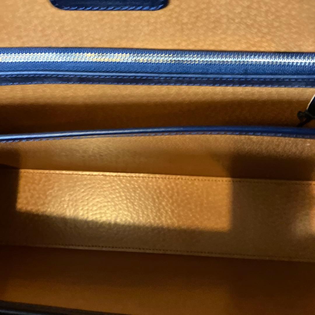 大峽製鞄ザ・ダレスバッグ【1135-BRD】(ネービー×錠前銀)大峡製鞄 超美品