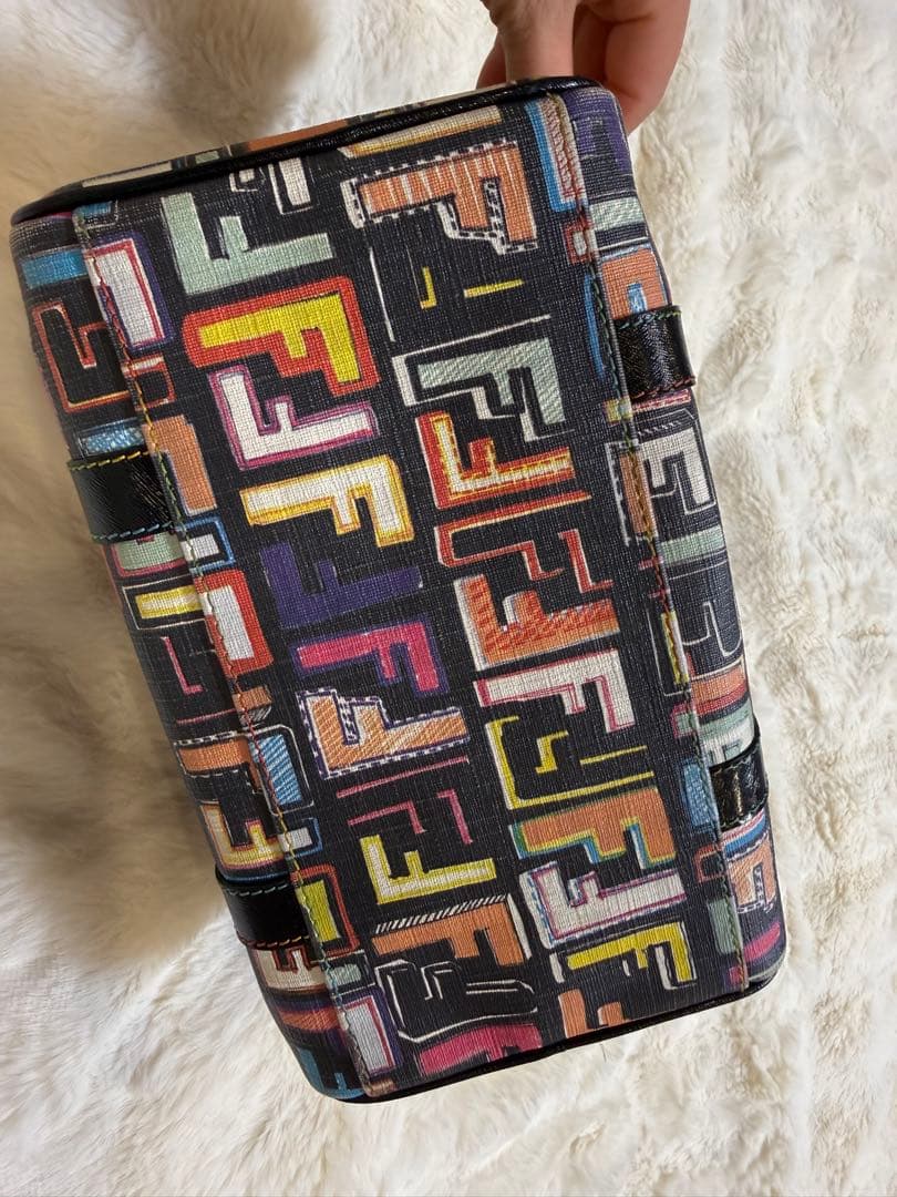 FENDI フェンディ　カバン/バッグ