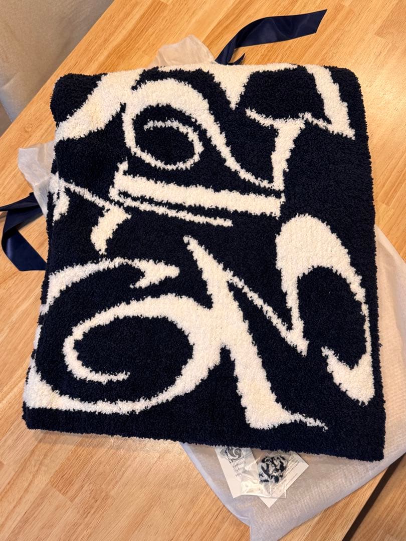 新品 FRANCK MULLER & Kashwére ブランケット